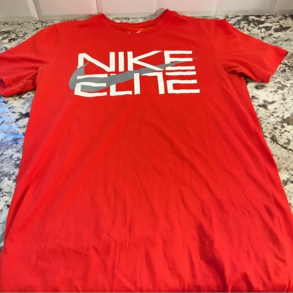 Nike Shirt Elite Swoosh Short Sleeve Shirt